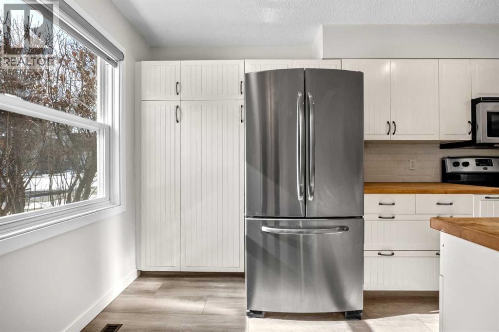 19, 330 Canterbury Drive SW