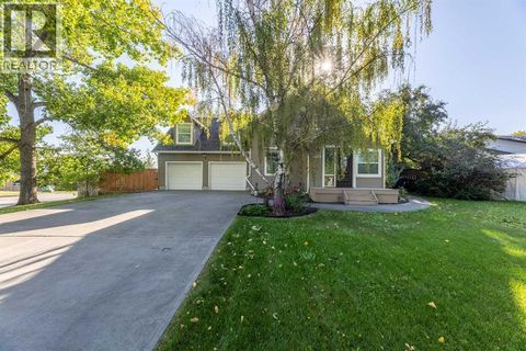 1919 14 Street Didsbury AB T0M0W0