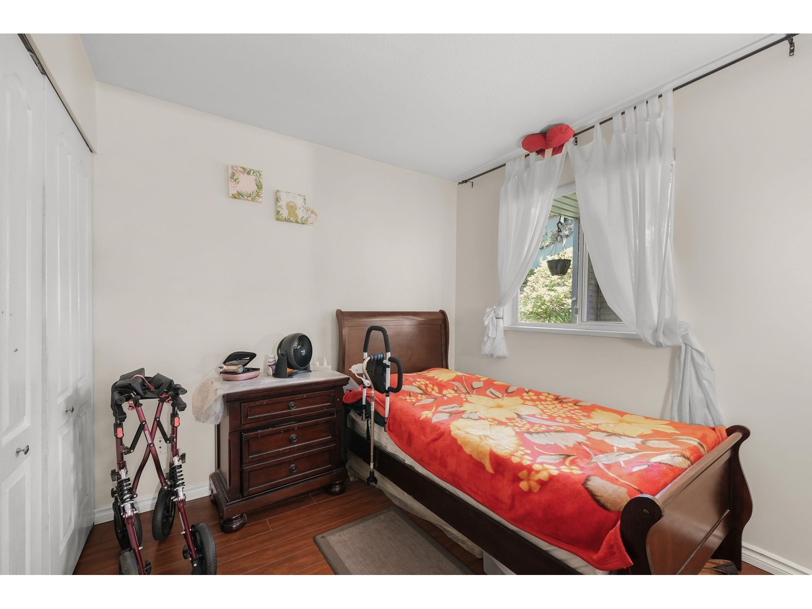 209 15991 THRIFT AVENUE