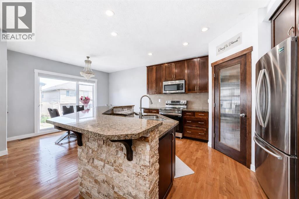 104 Panamount Terrace NW