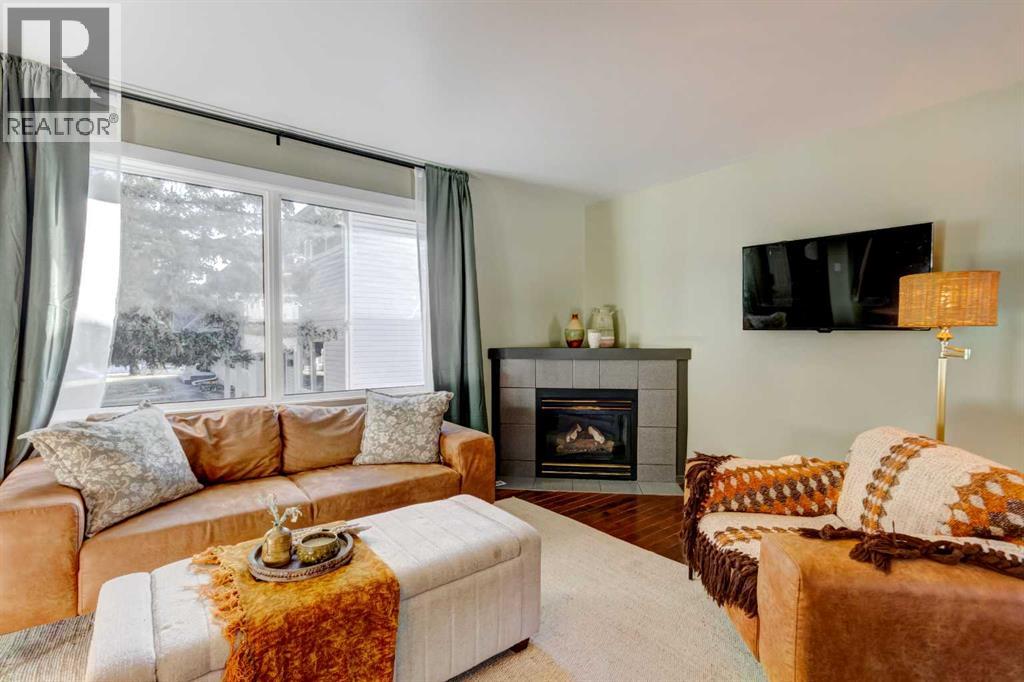 521, 4525 31 Street SW