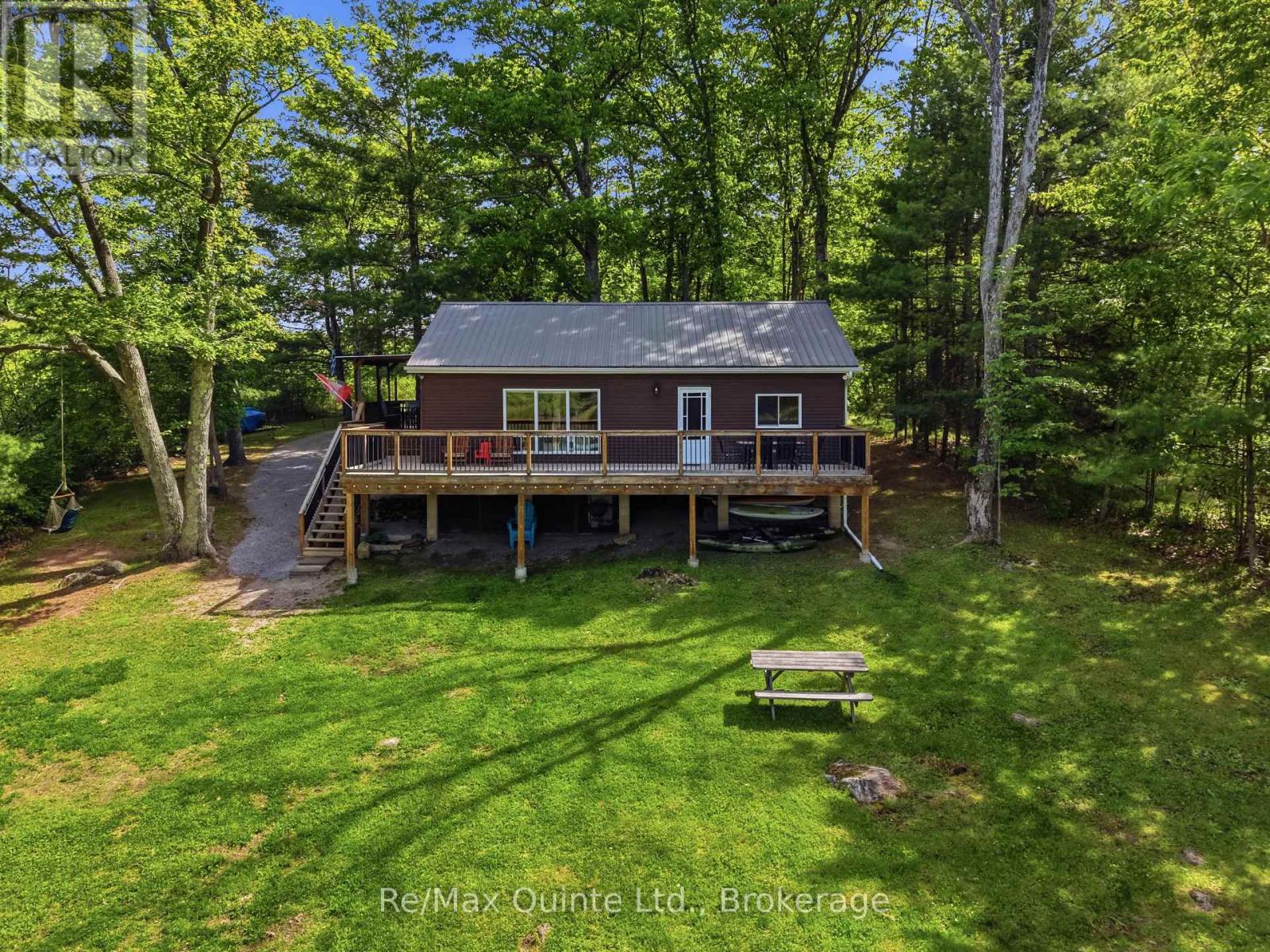 849 BOWEN ROAD