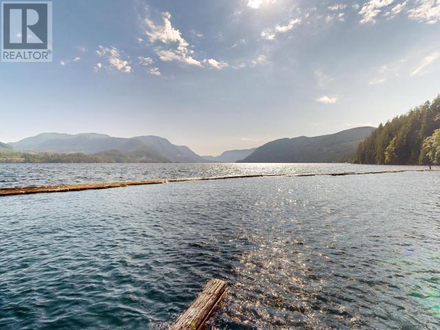 10760 POWELL LAKE