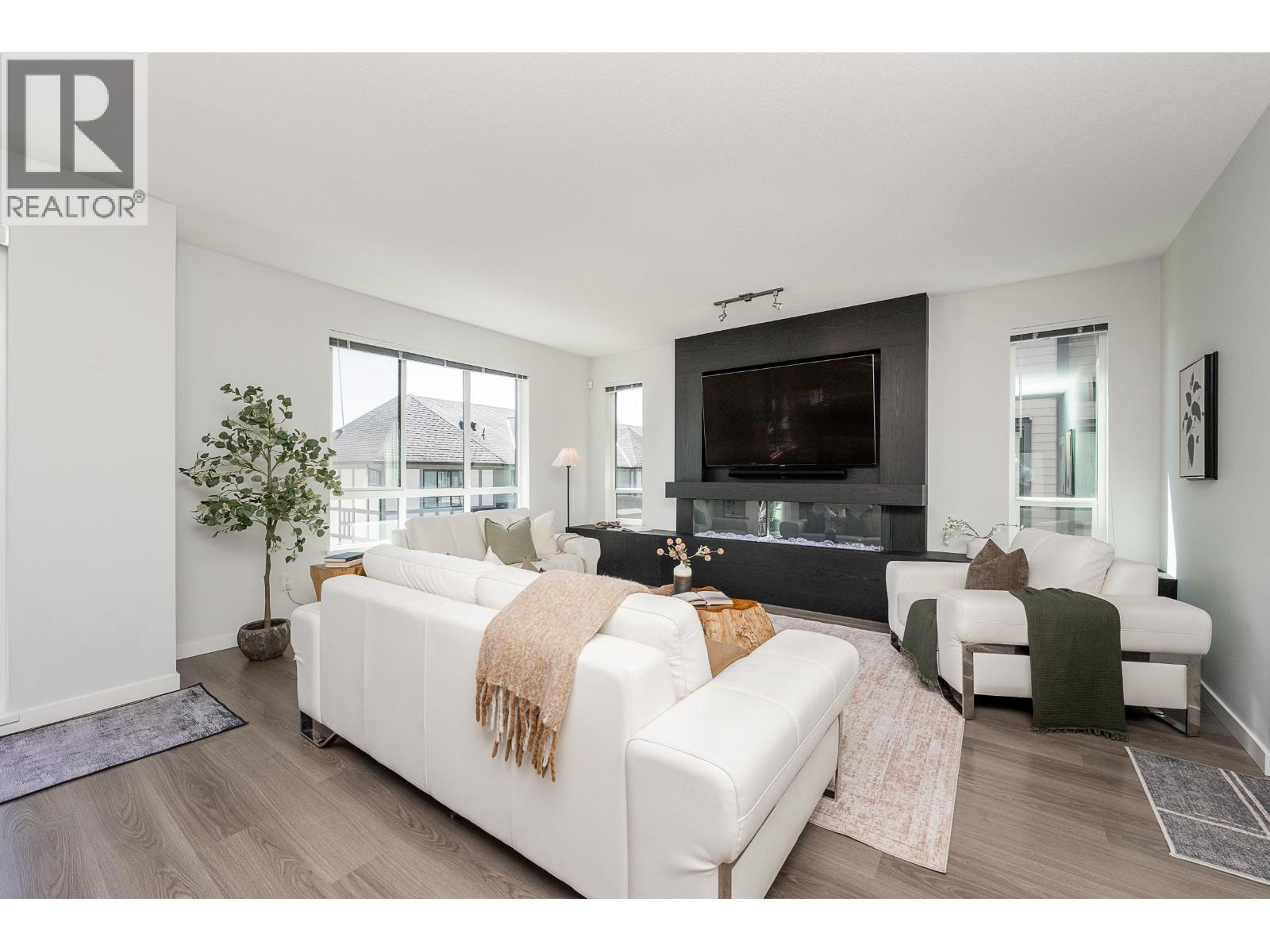 108 3500 BURKE VILLAGE PROMENADE