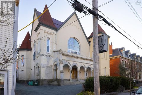 3 2128 Brunswick Street Halifax NS B3K2Y8