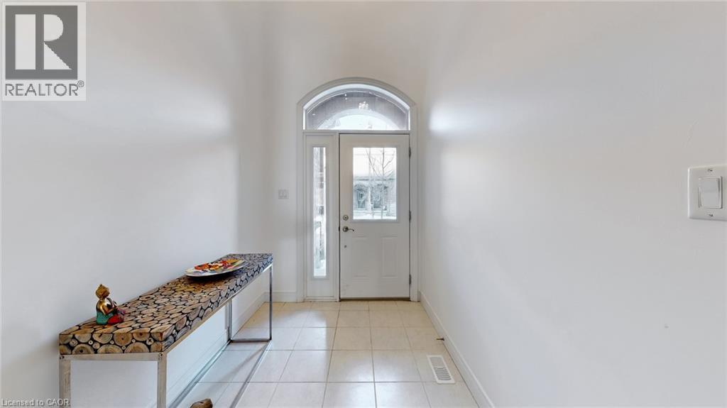 39 KAY Crescent Unit# 3