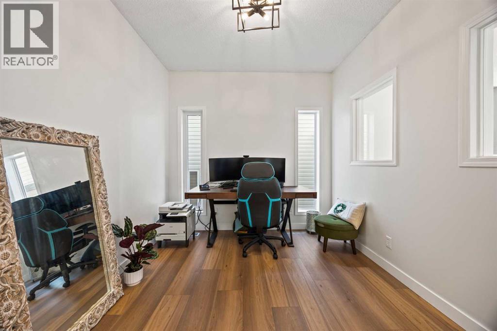 366 Bridleridge View SW