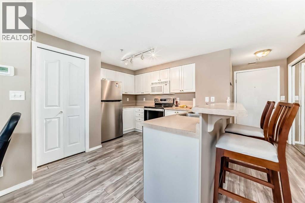 1102, 683 10 Street SW