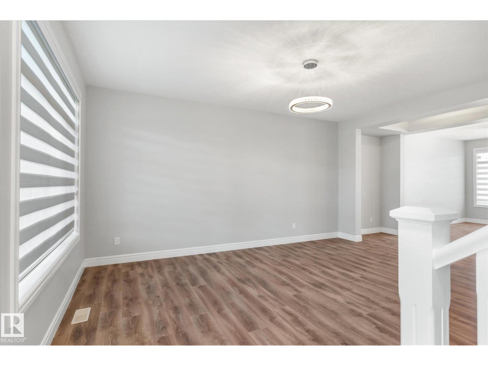 6461 KING WD SW