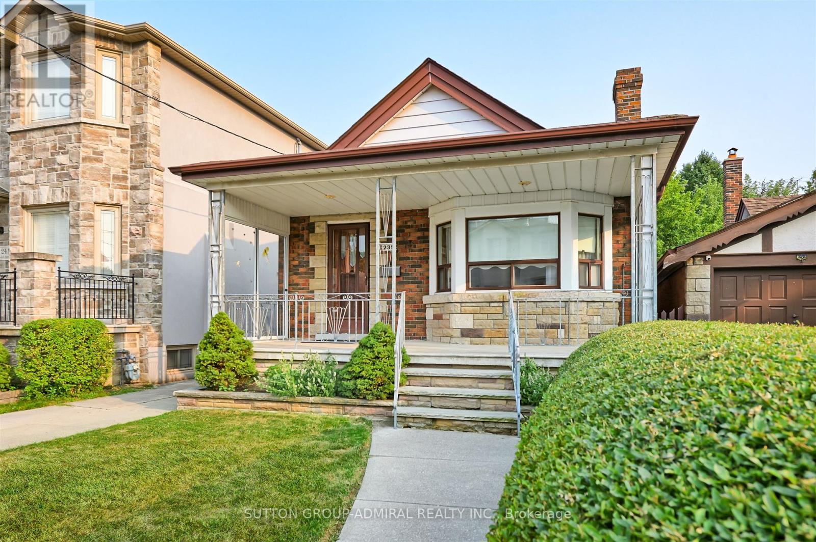 239 FLOYD AVENUE