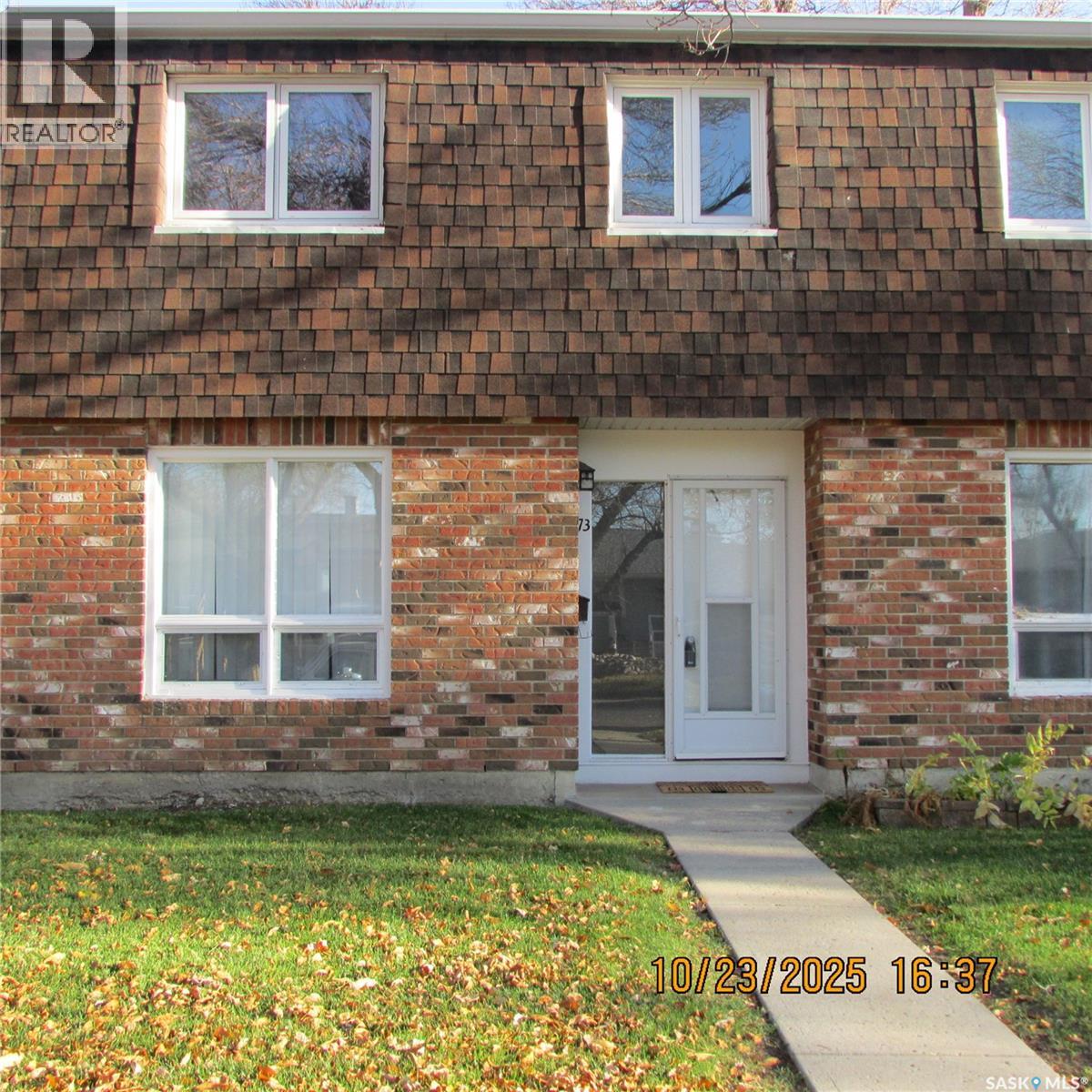 73 Spruceview ROAD