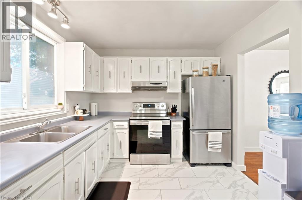 175 SIEBERT Avenue Unit# 9