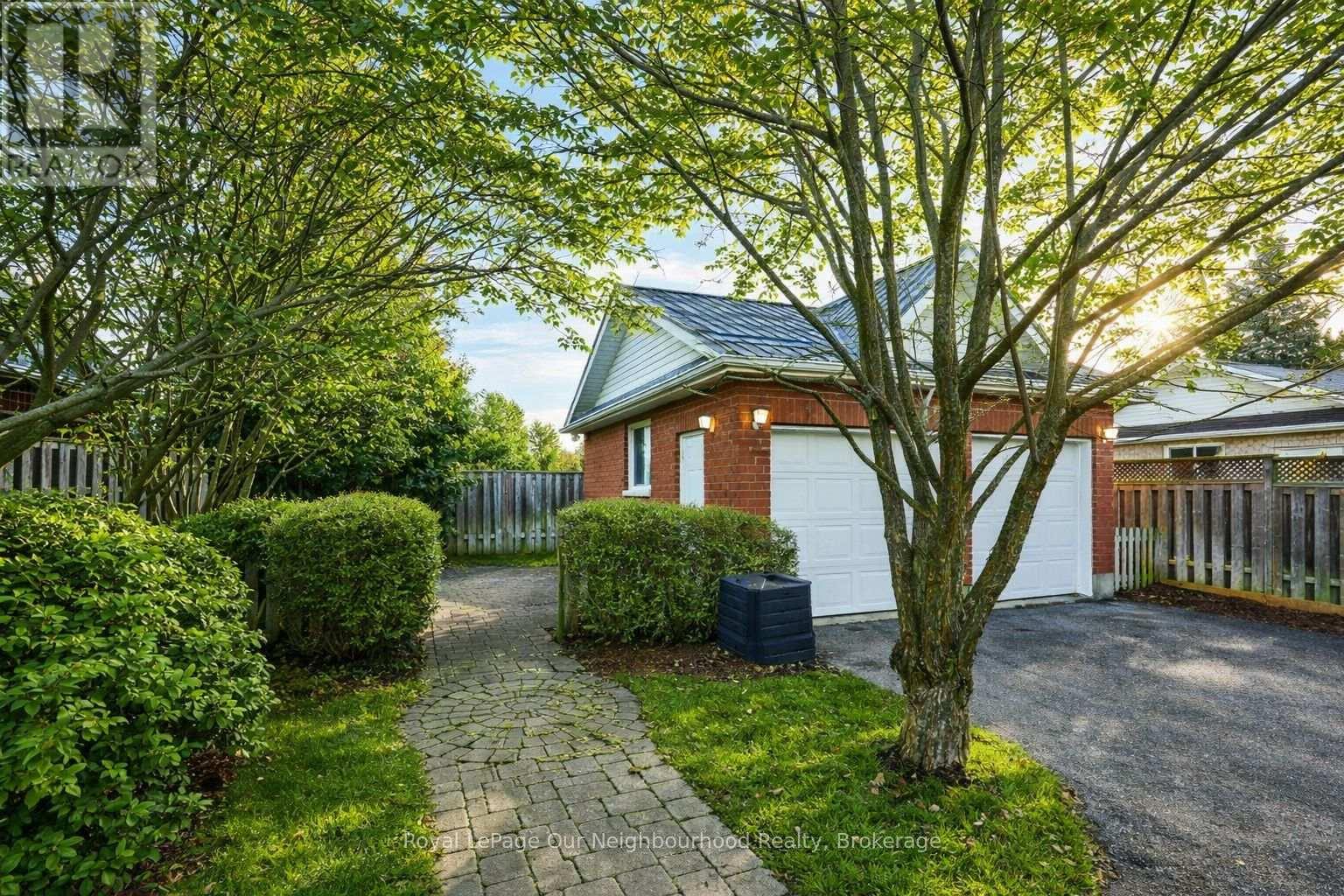 764 PRINCE OF WALES DRIVE