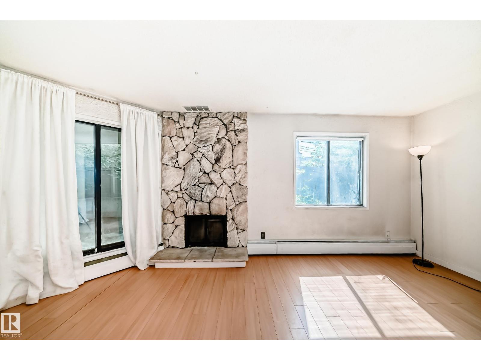 #G11 10148 118 ST NW
