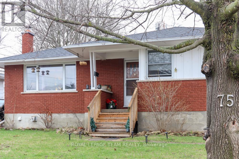 75 WINNIFRED STREET N