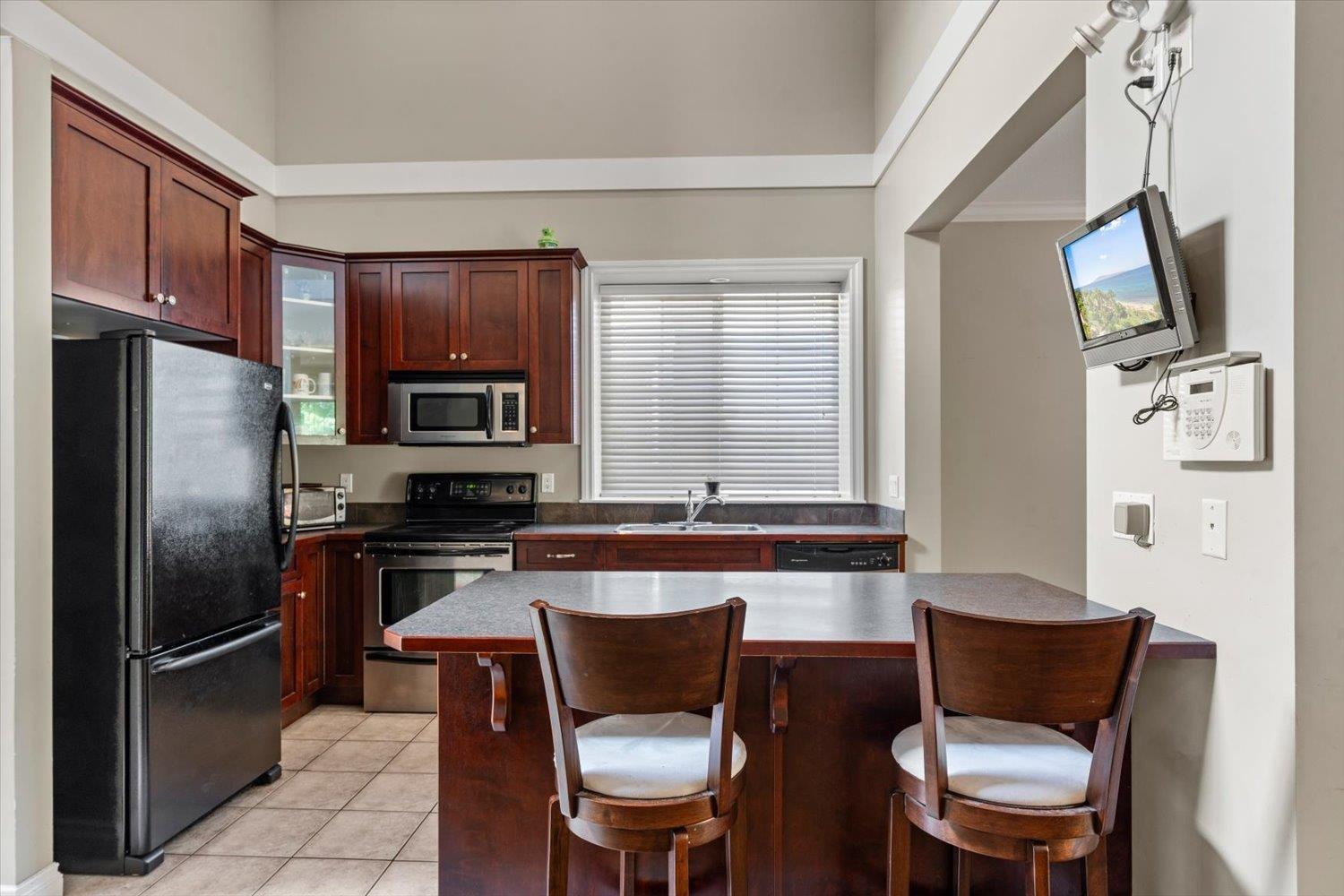 35 45545 TAMIHI WAY|Garrison Crossing