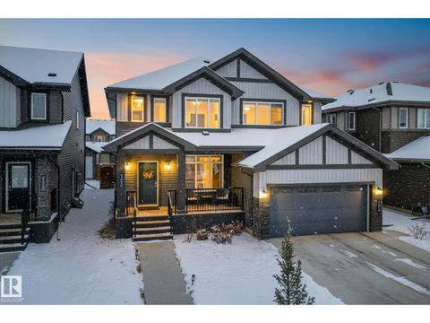 1318 SISKIN WD NW Edmonton AB T5S0P9