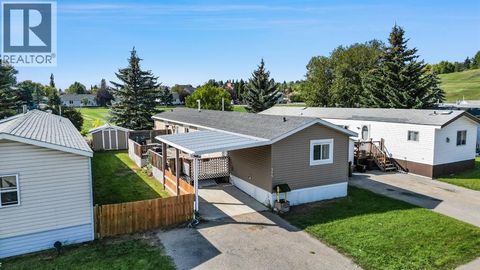 305 Stanley Avenue Okotoks AB T1S1M5