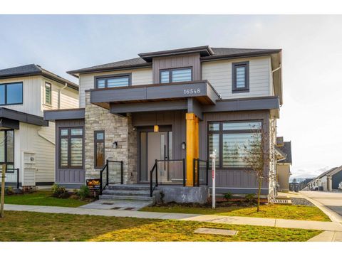 16548 22 AVENUE Surrey BC V3Z0V6