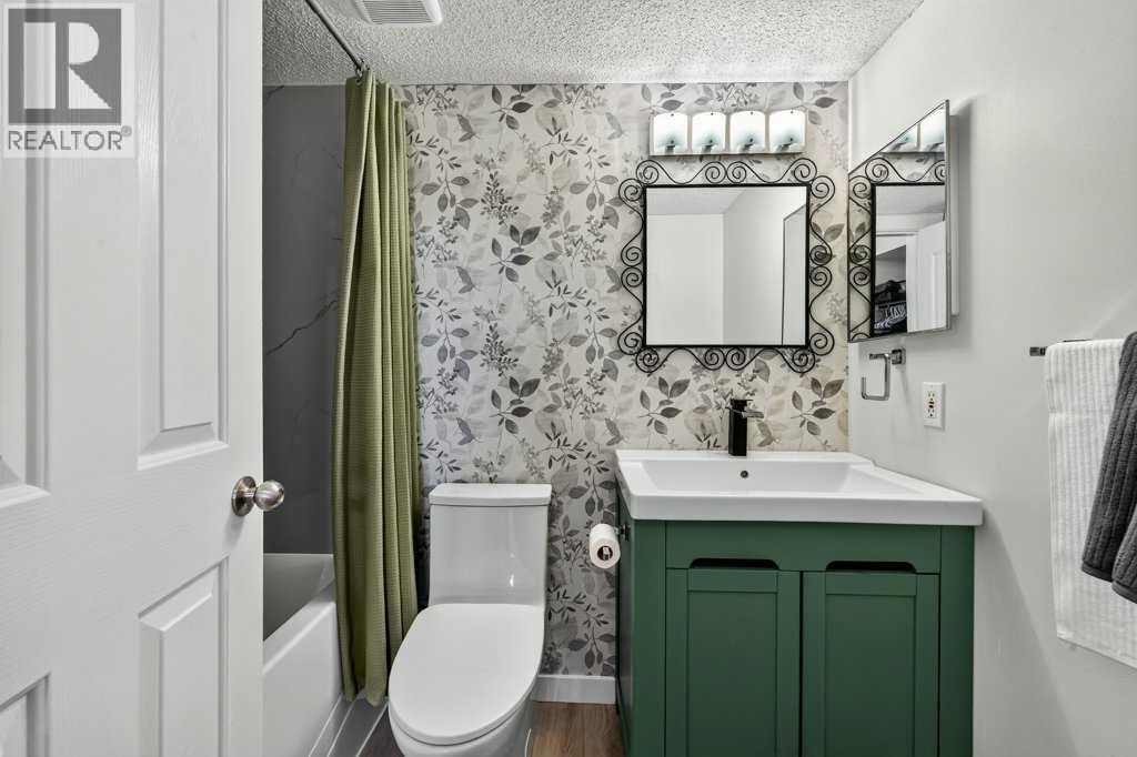 2207, 12 Cimarron Common