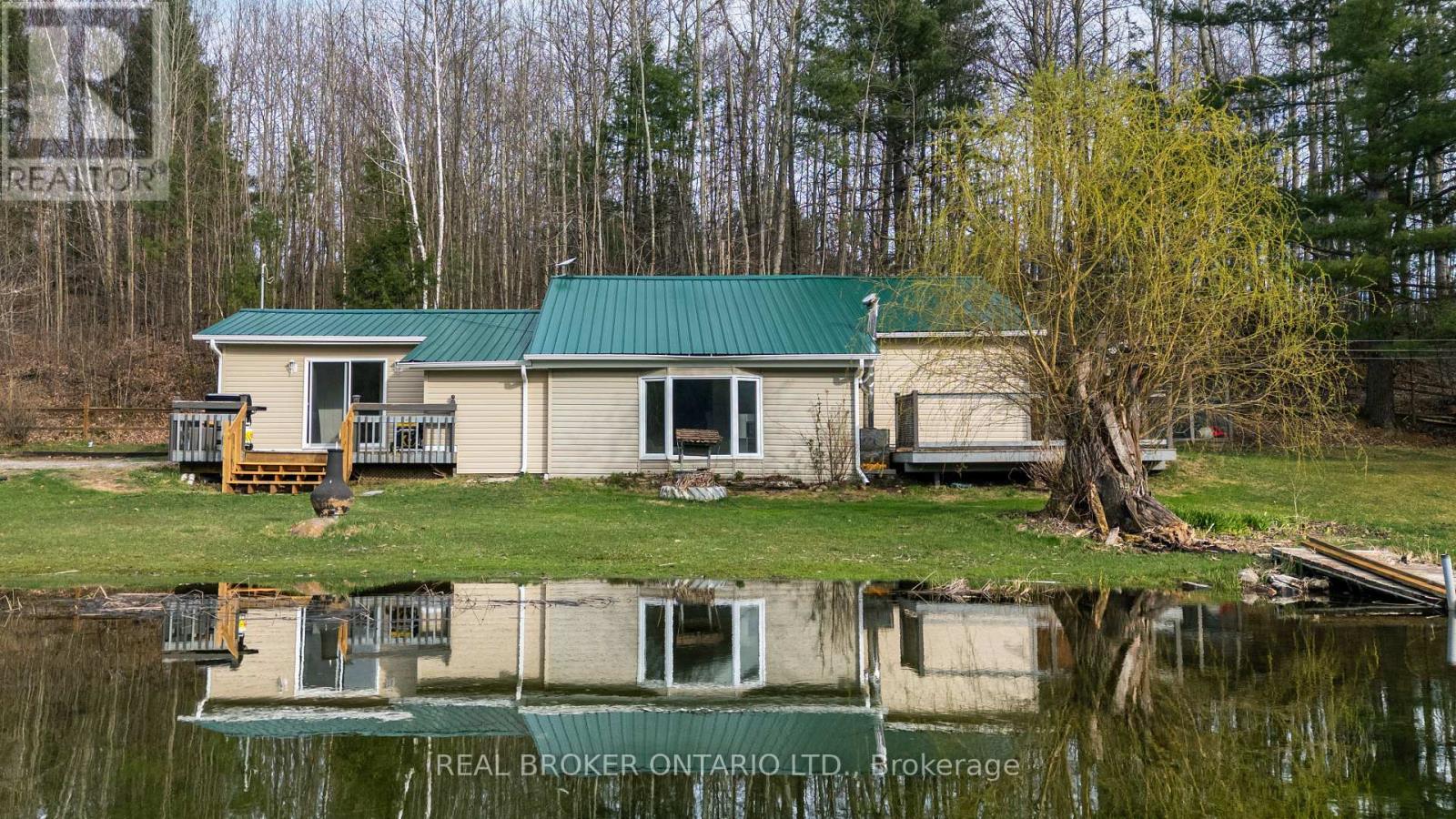 3385 BOLINGBROKE ROAD