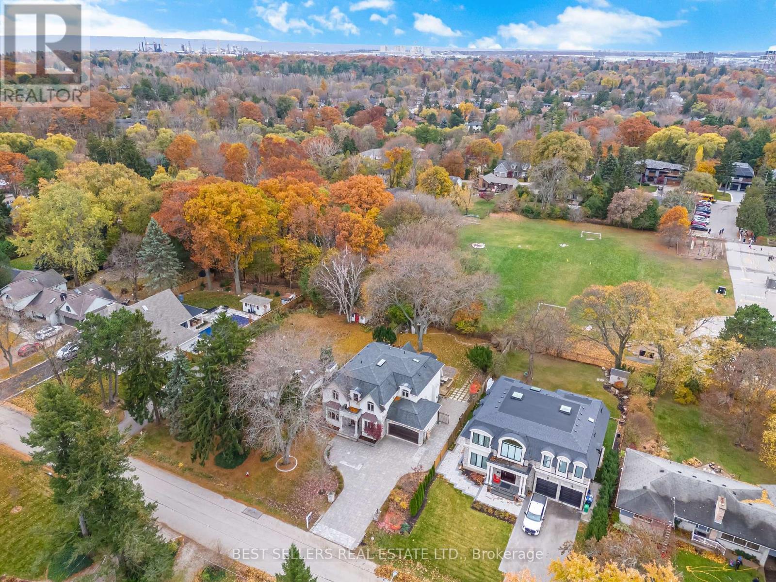 898 PARKLAND AVE AVENUE