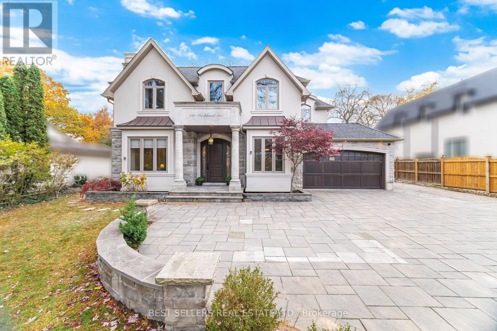 898 PARKLAND AVE AVENUE