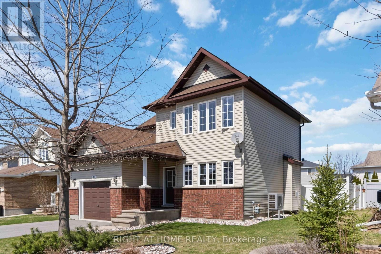 44 MOE ROBILLARD STREET