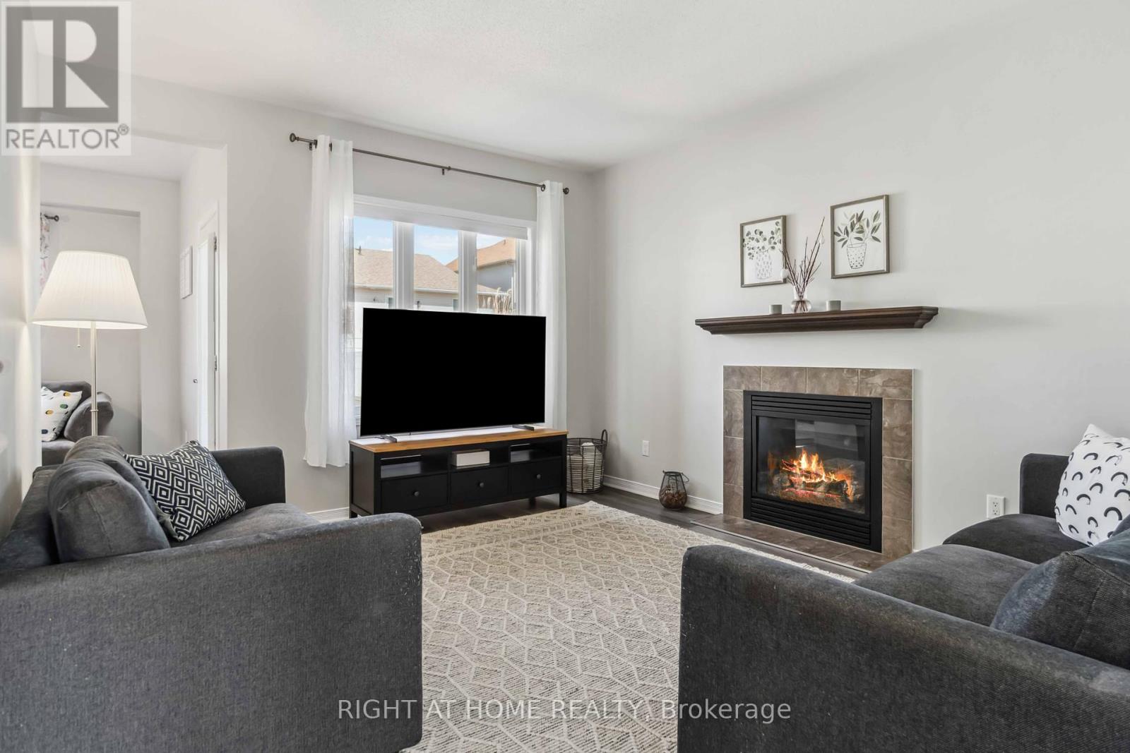 44 MOE ROBILLARD STREET
