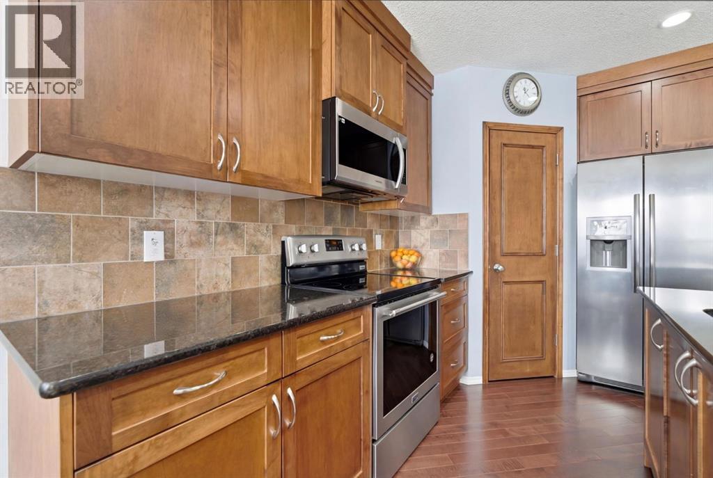 512 Panatella Square NW