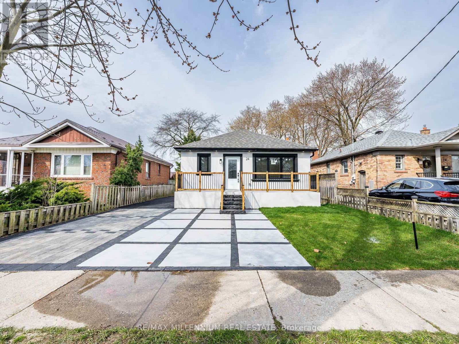 24 TREEVIEW DRIVE