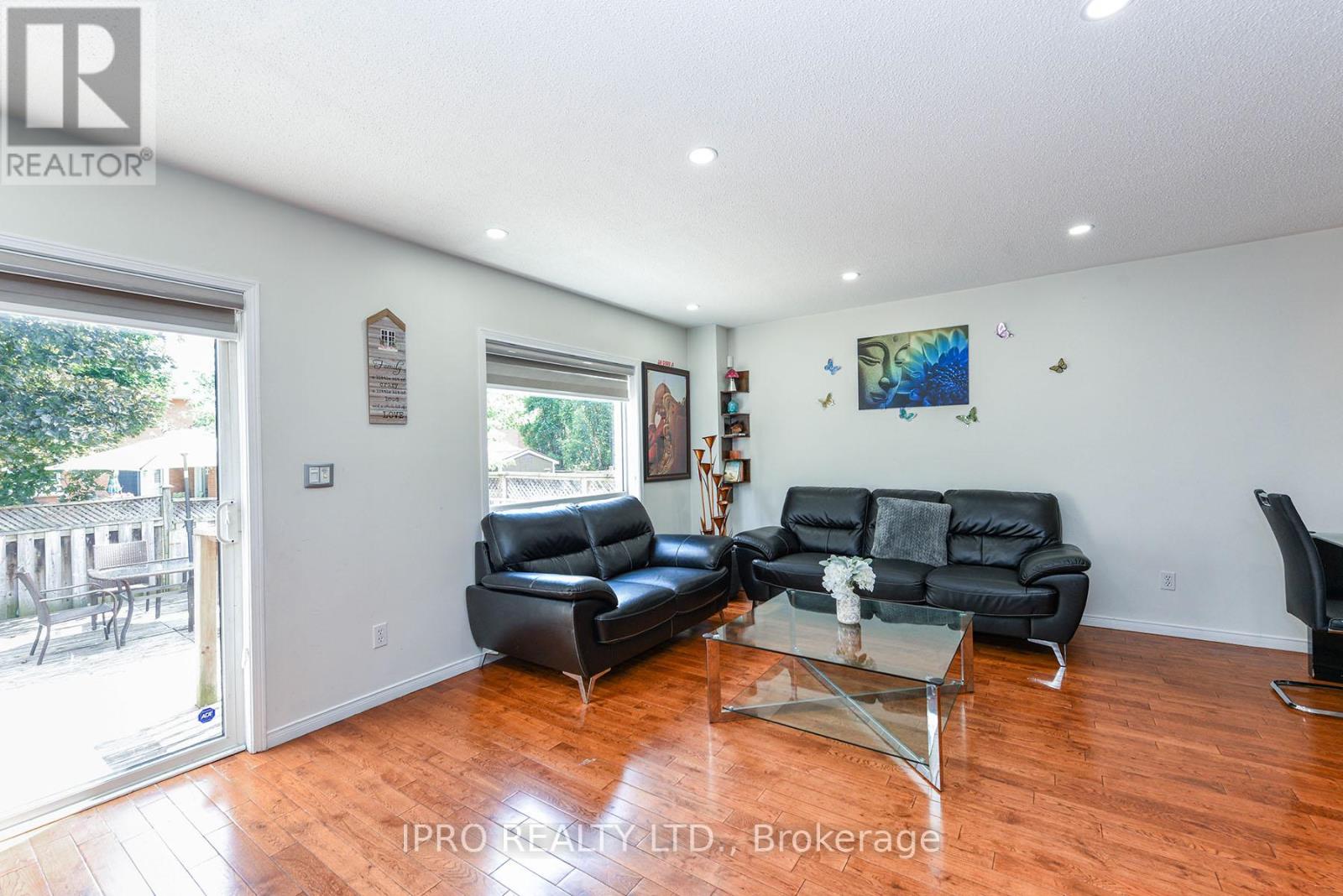3 - 1551 REEVES GATE