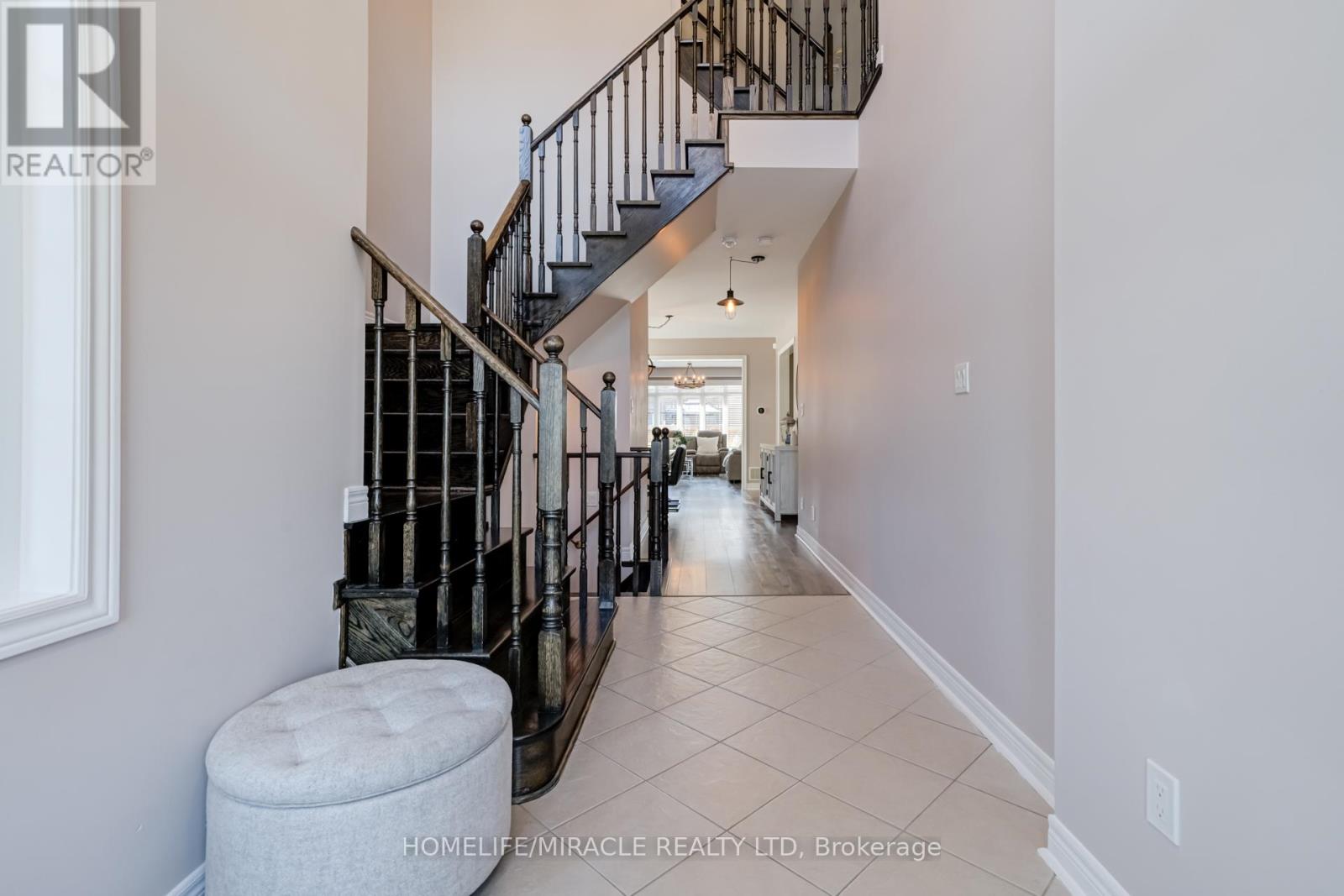 62 HOARD AVENUE N