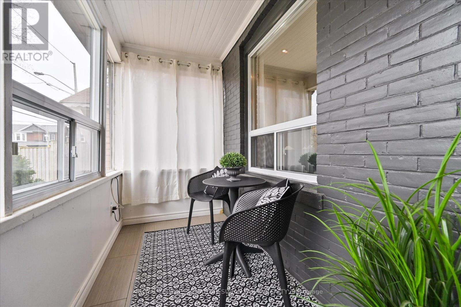 2 NEWMAN AVENUE