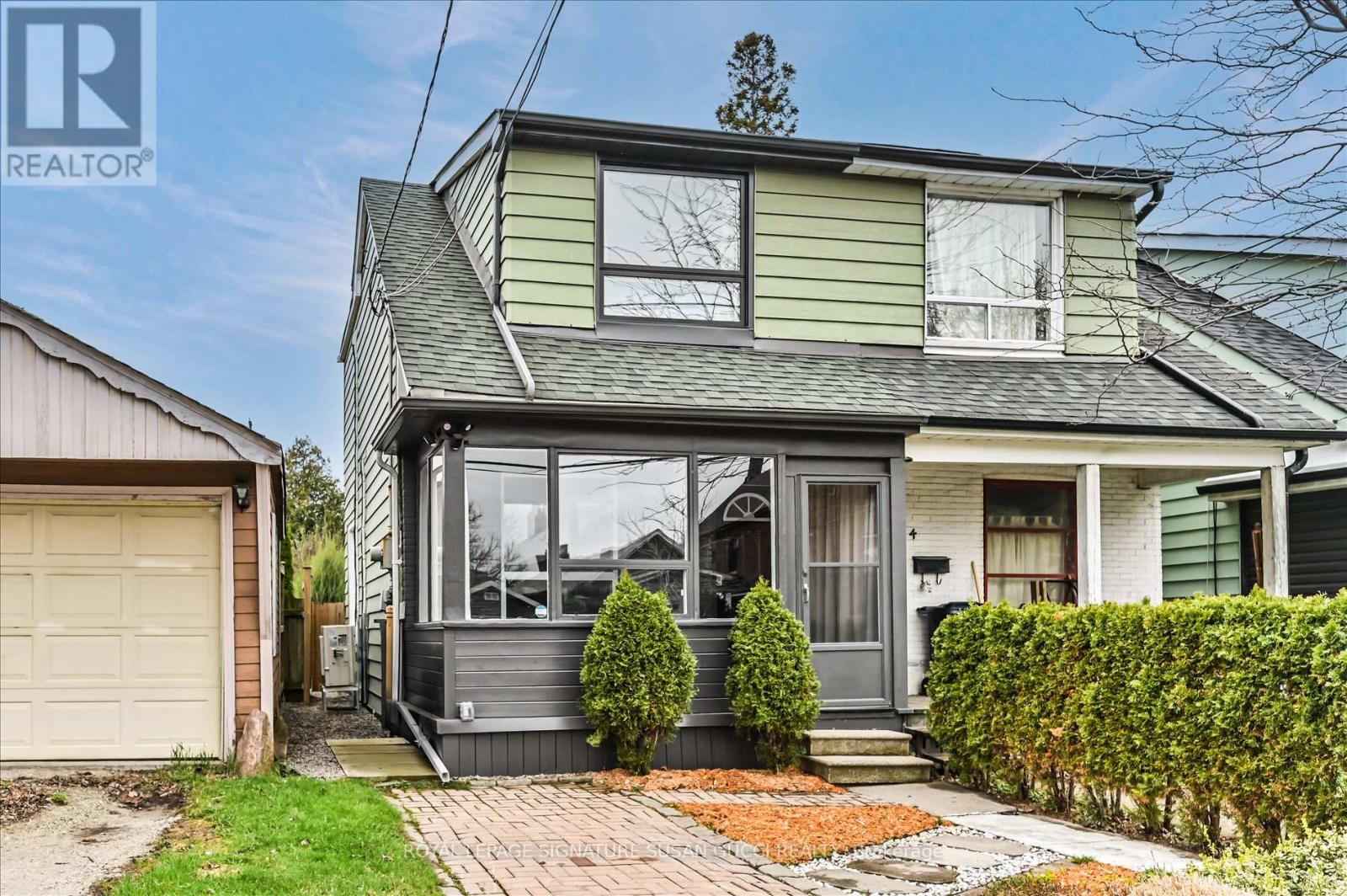 2 NEWMAN AVENUE