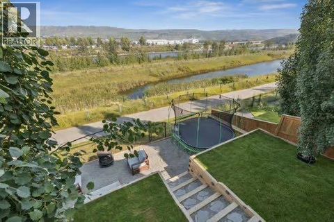 50 Riviera View Cochrane AB T4C0Y7