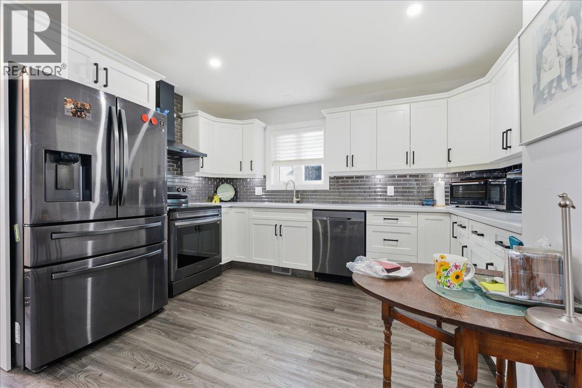 1705 Hillier Road E Unit# 11