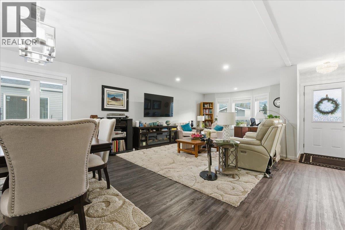 1705 Hillier Road E Unit# 11