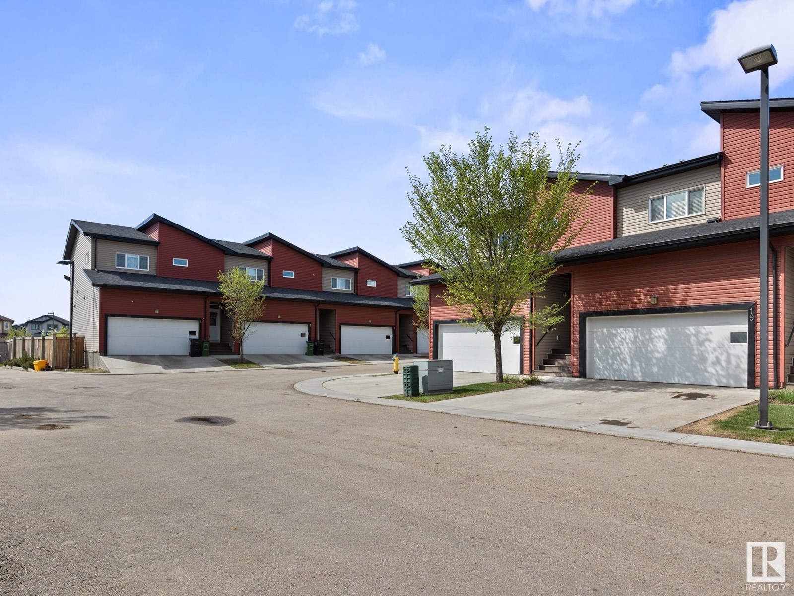 #20 16537 130A ST NW