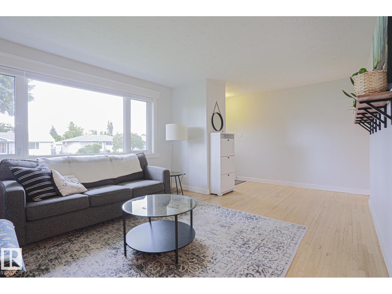 4640 102A AV NW