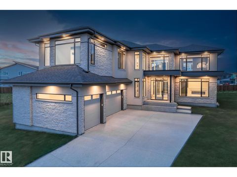 152 HAYS RIDGE BV SW Edmonton AB T6W4Y1