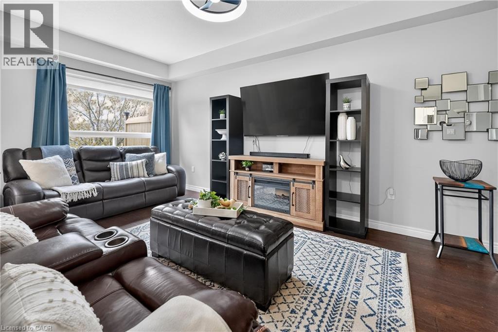 8 LAKELAWN Road Unit# 11