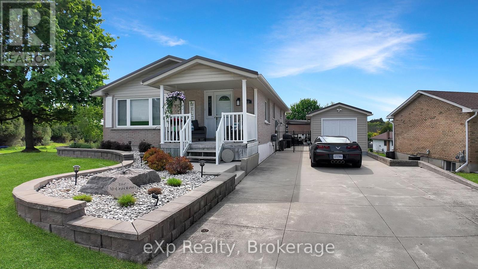 12 KARIN CRESCENT