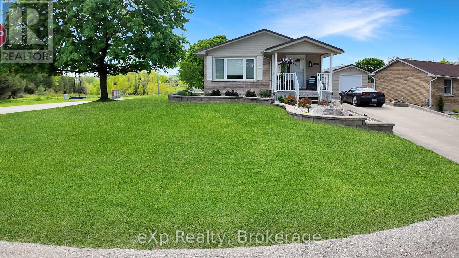12 KARIN CRESCENT