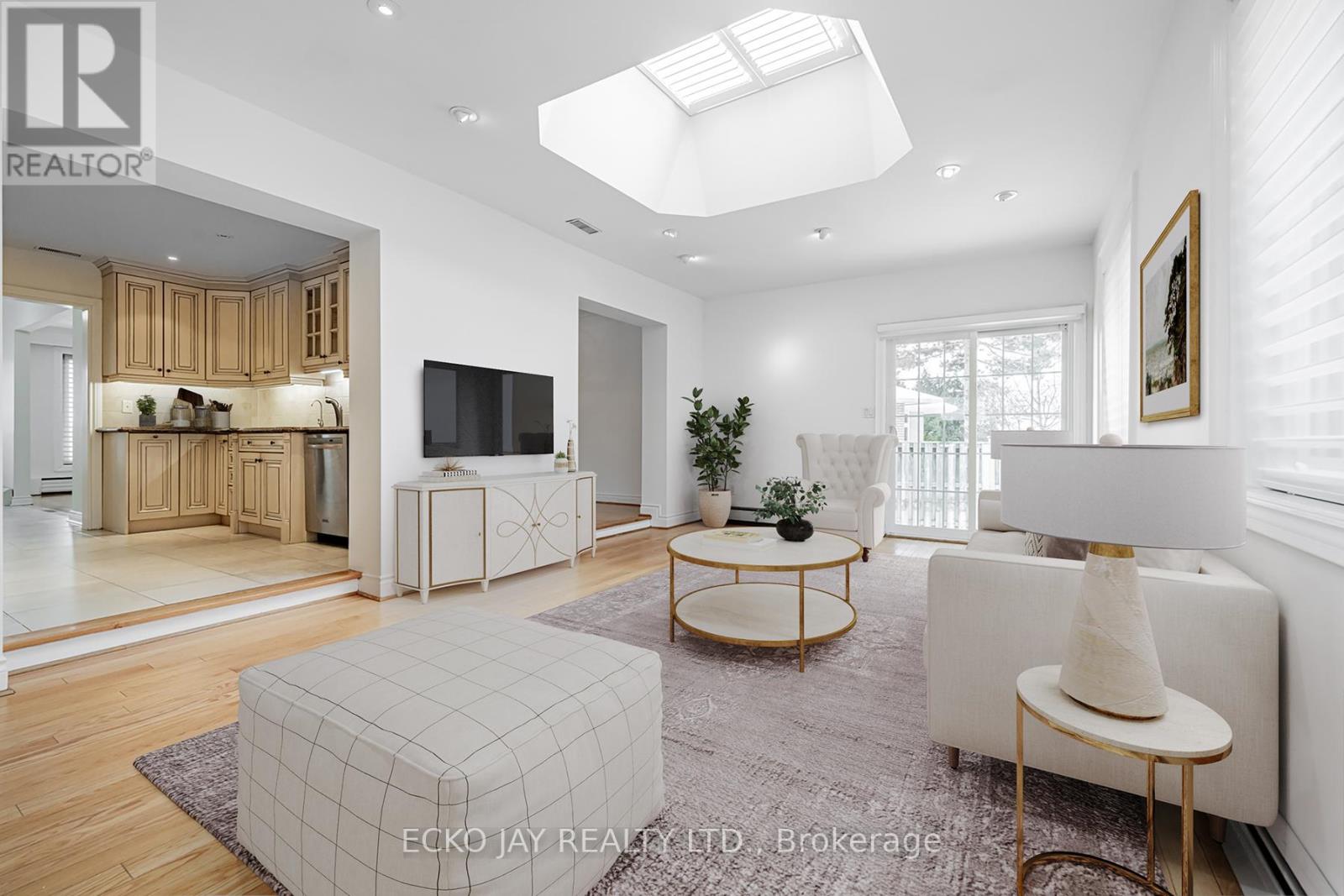 15 COMET COURT