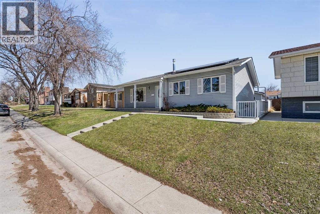 320 Whiteview Road NE