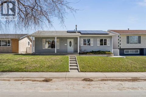 320 Whiteview Road NE Calgary AB T1Y1P8