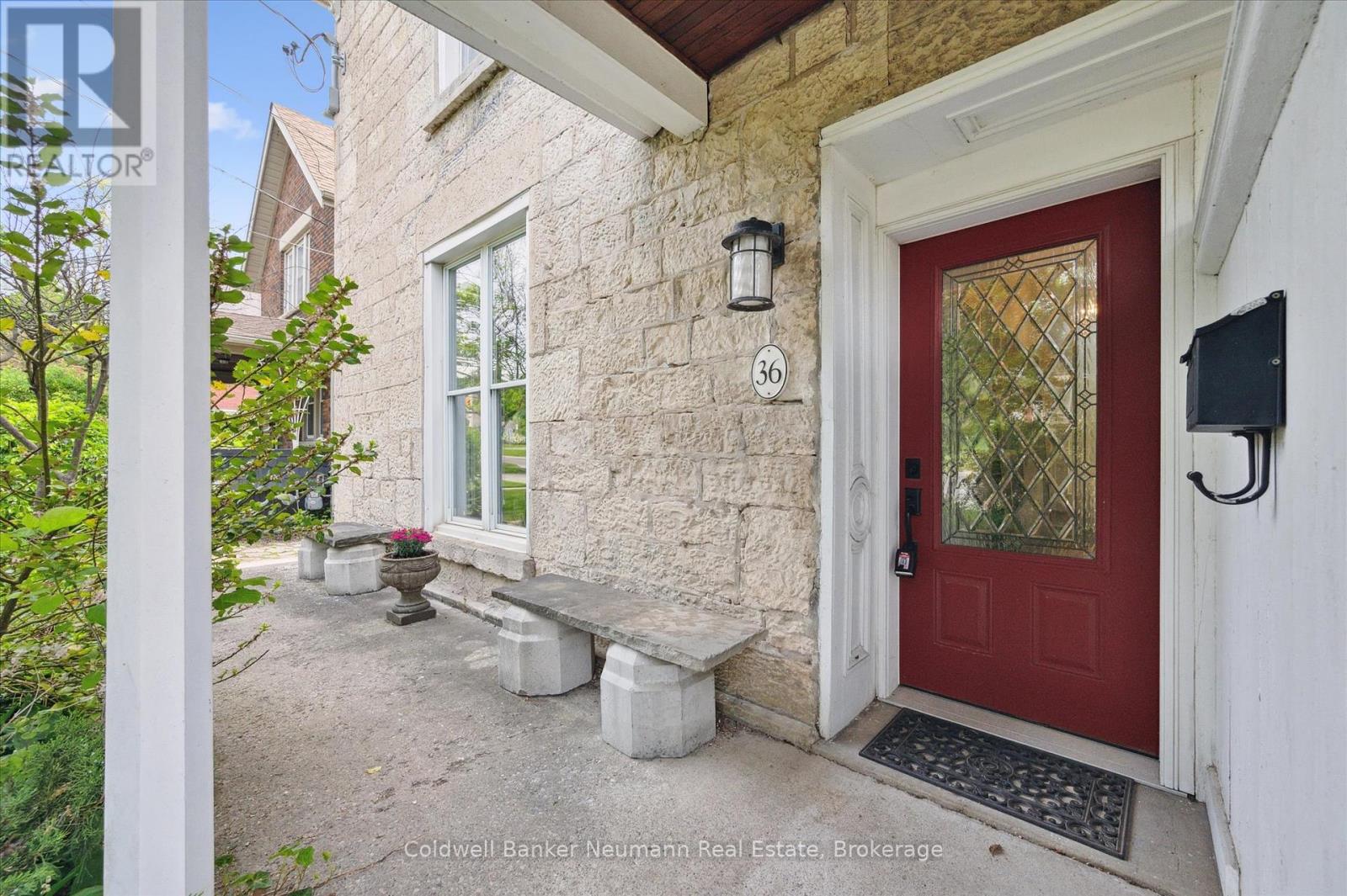 36 WATERLOO AVENUE