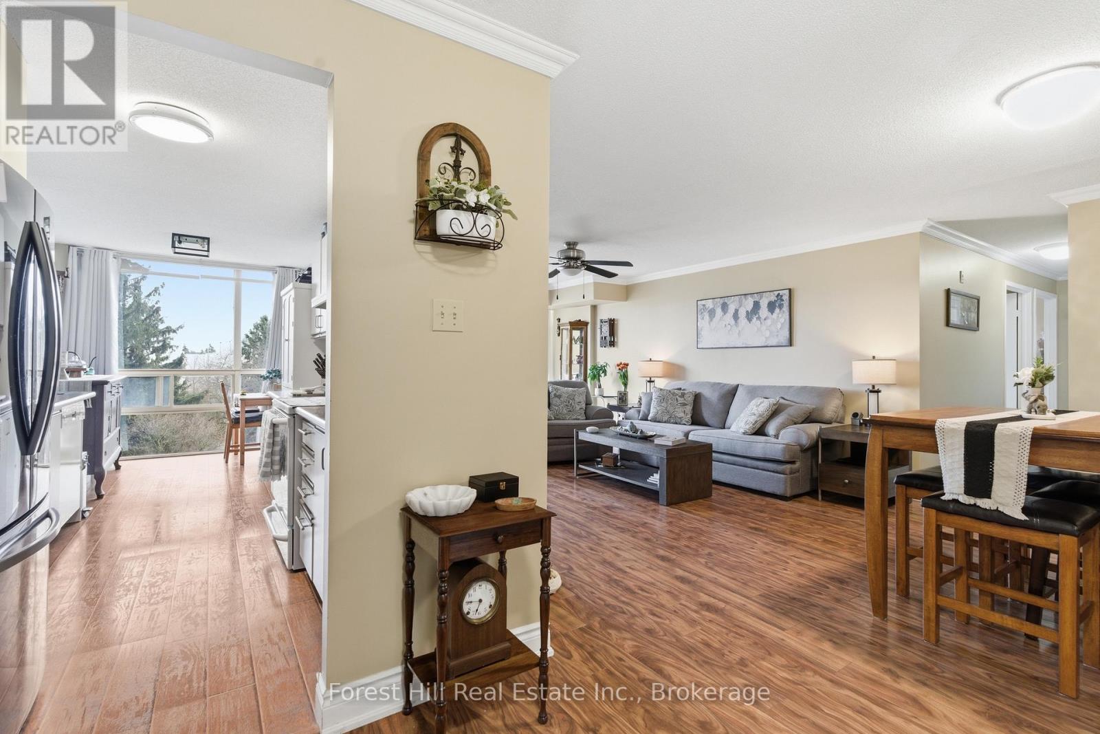 402 - 55 BLUE SPRINGS DRIVE