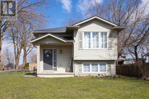 17 LAURIER STREET Stratford ON N5A4M2